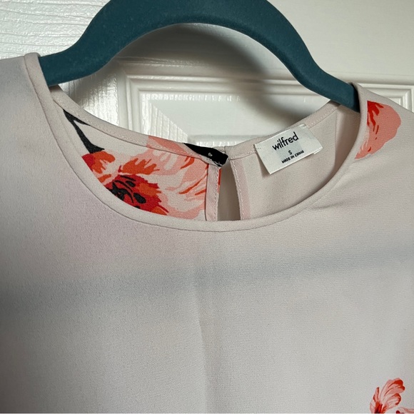 Aritzia blouse - Picture 2 of 3